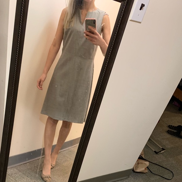 Theory light beige sleeveless shift dress - Picture 4 of 6